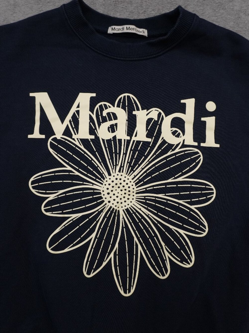 Navy Mardi Mercedi Sweatshirt with Raglan Flower 48X22 One Size